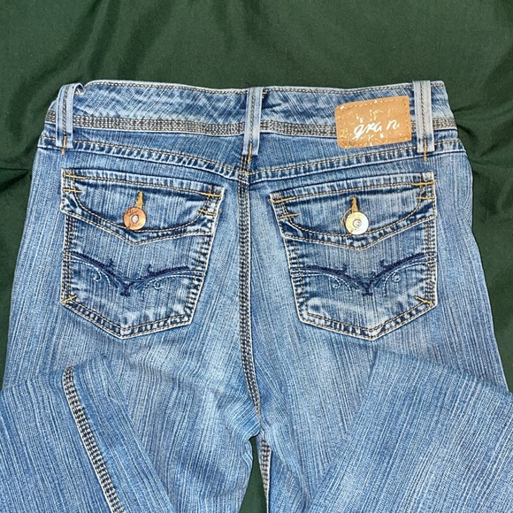 Vintage Grane Low-rise Jeans - Picture 3 of 4